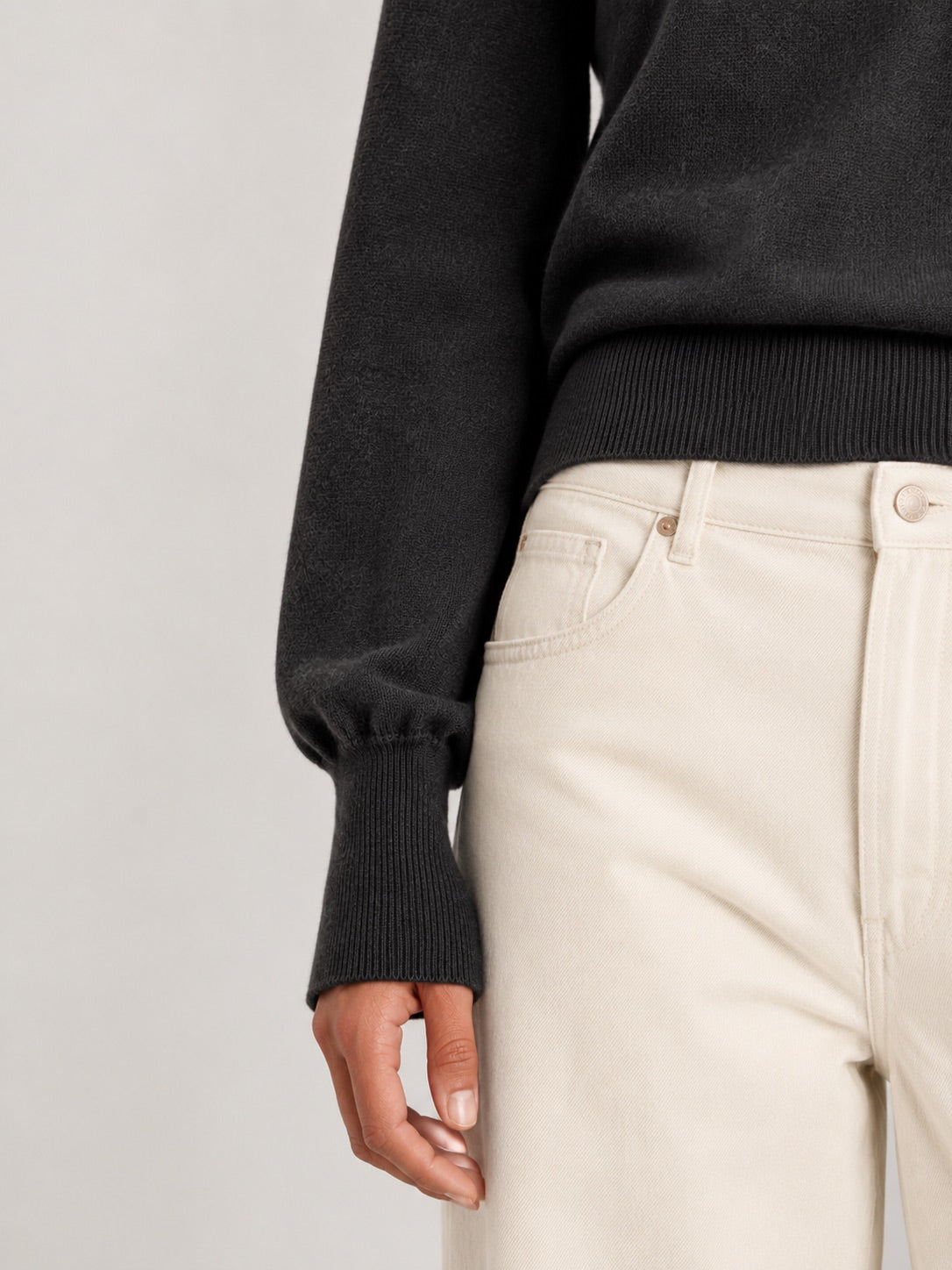 Crew Neck Sweater in Black