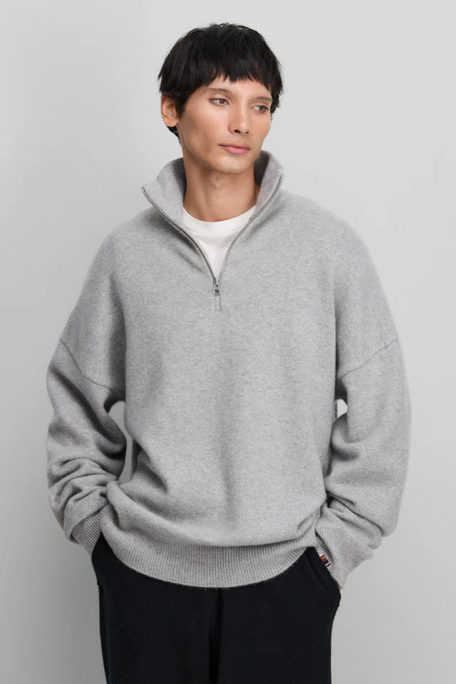 n°235 Hike in Grey