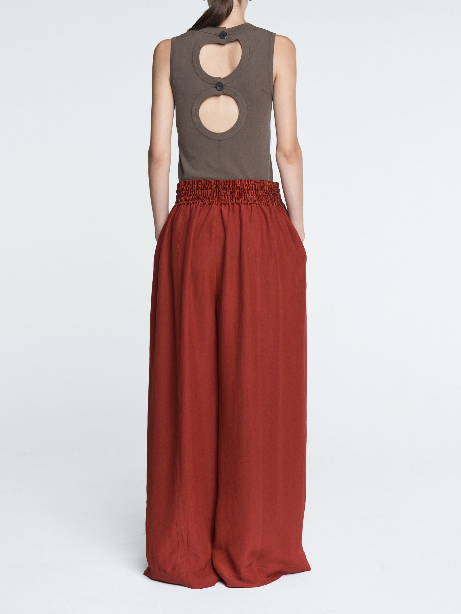 Basketball Trouser in Scarlet