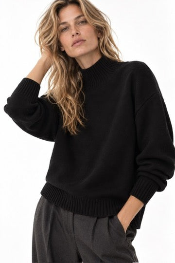 Oversized Cashmere Standneck Sweater in Black