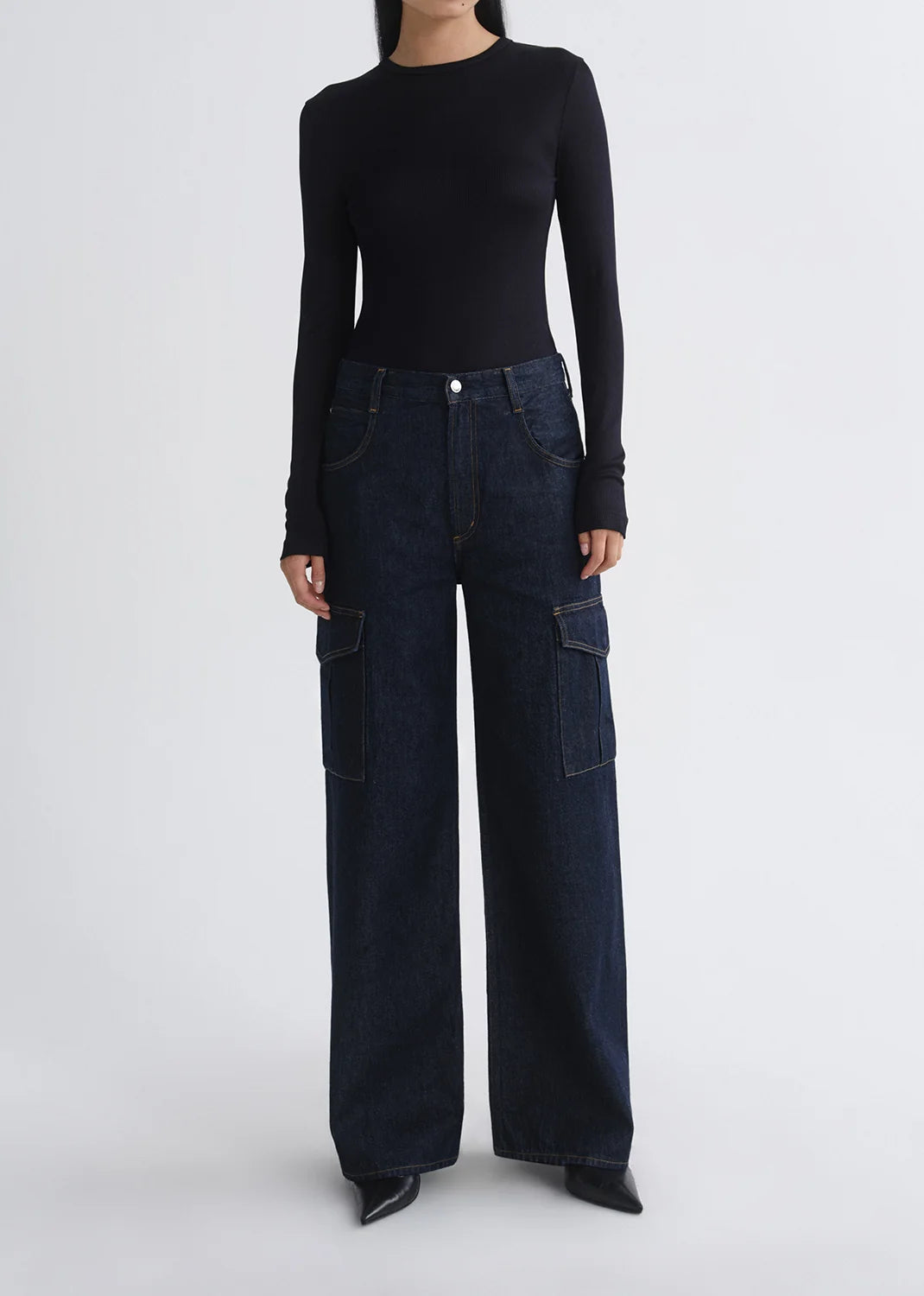 AGOLDE Delphi Slim Tee in Obscura