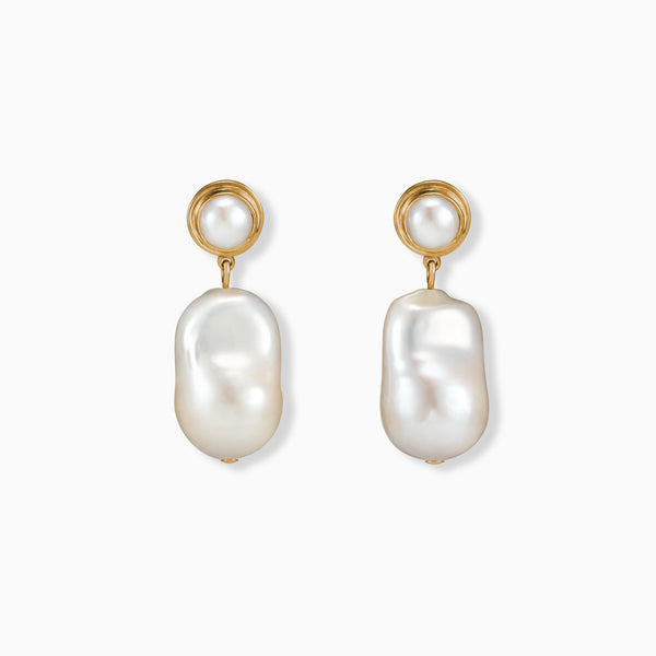 Delphine Earrings in Gold Vermeil / Pearl