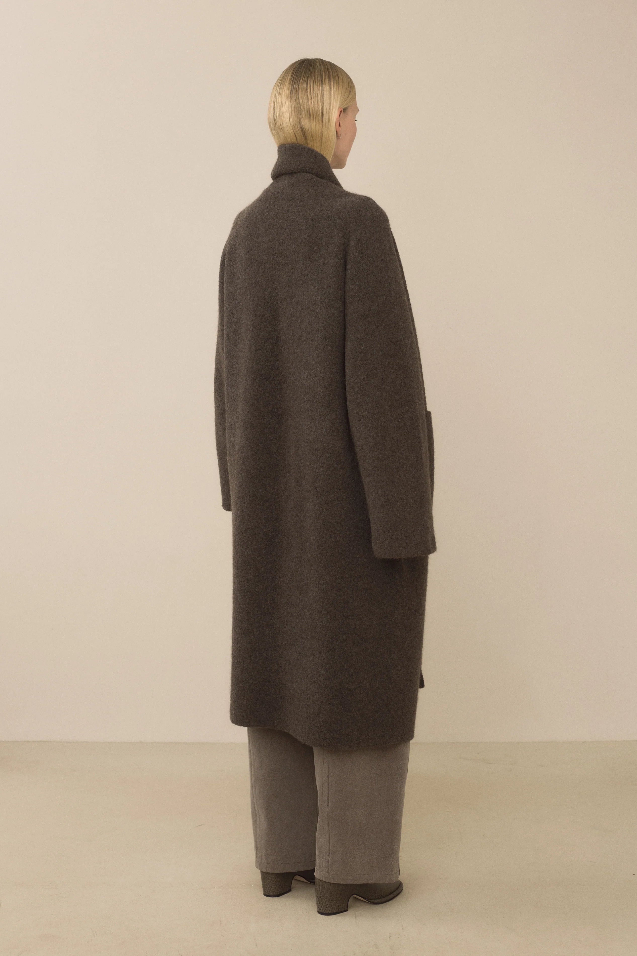 Double Face Long Coat in Blackened