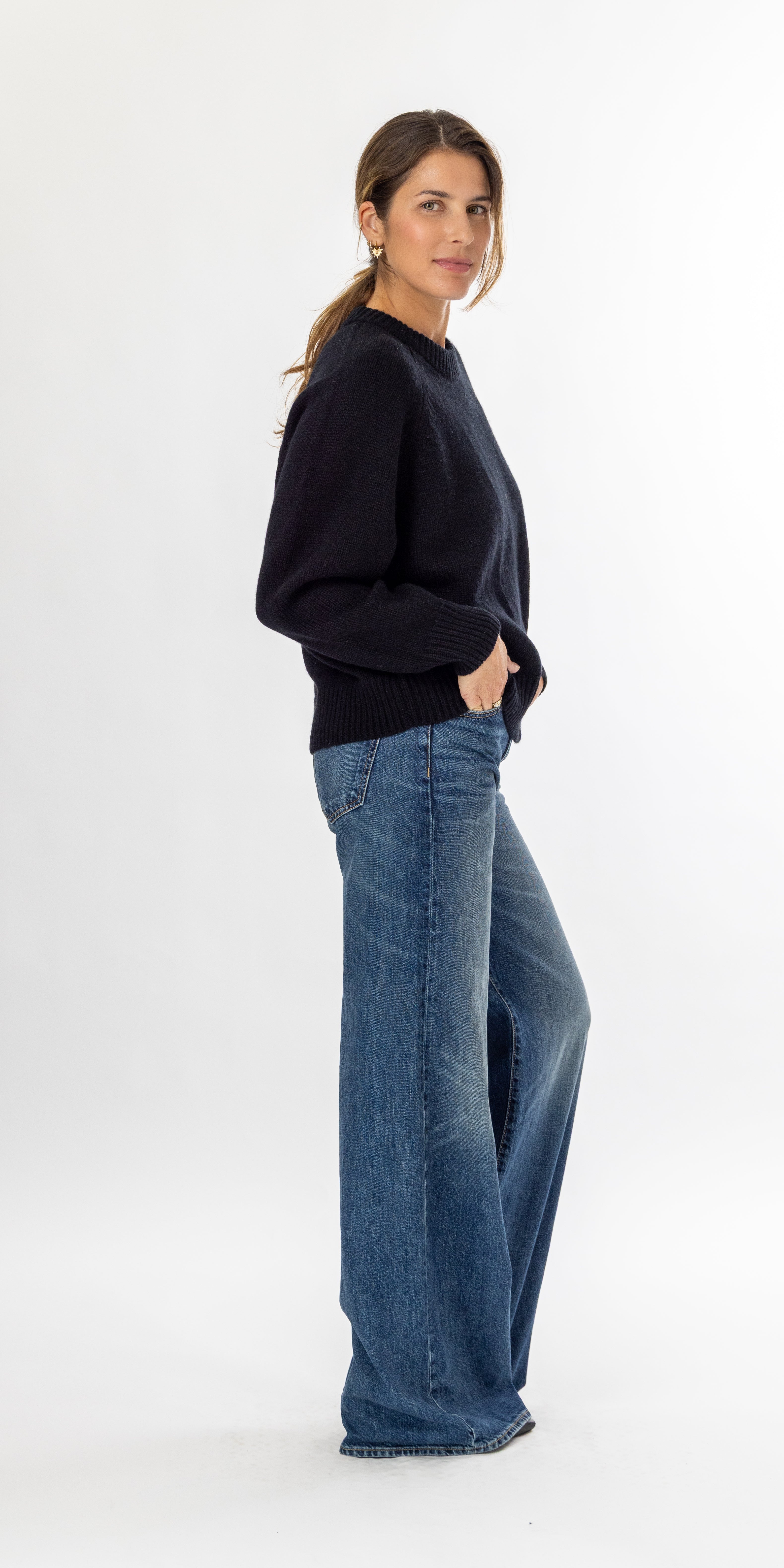 Allude Cashmere Crew Neck in Black - Final Piece, Size L