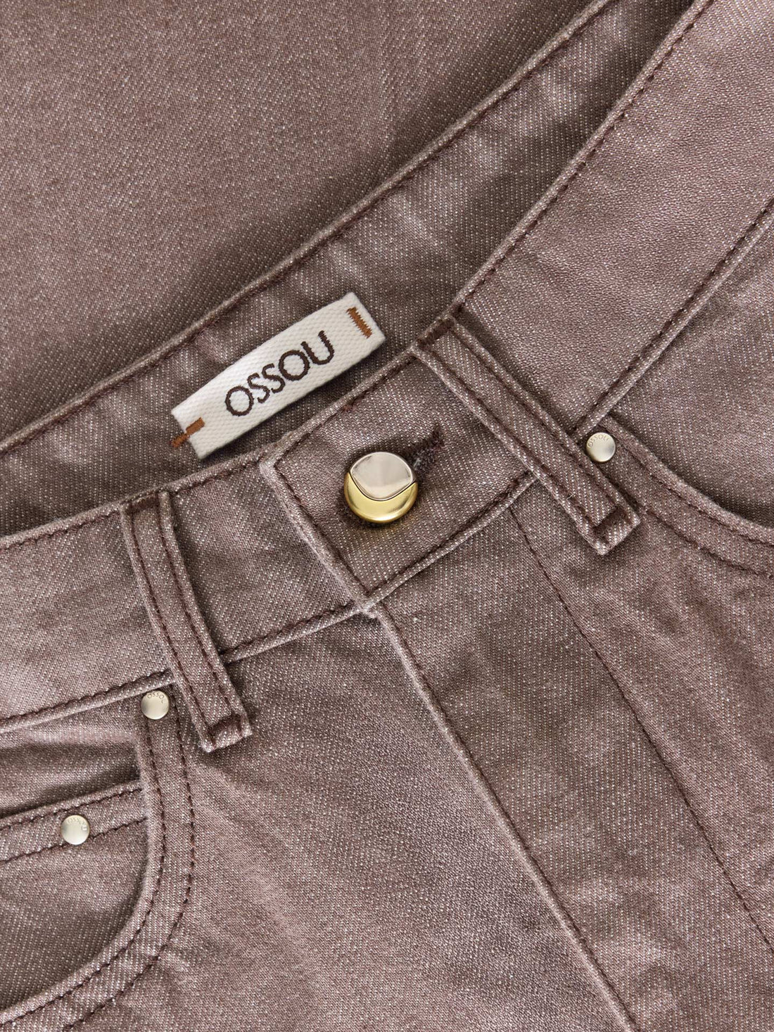 Trace Jean in Loam Wash
