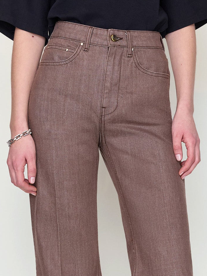 Trace Jean in Loam Wash
