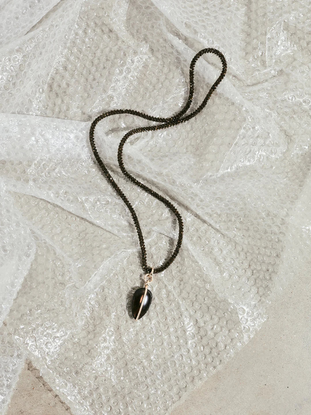 The Lumina Strand in Obsidian