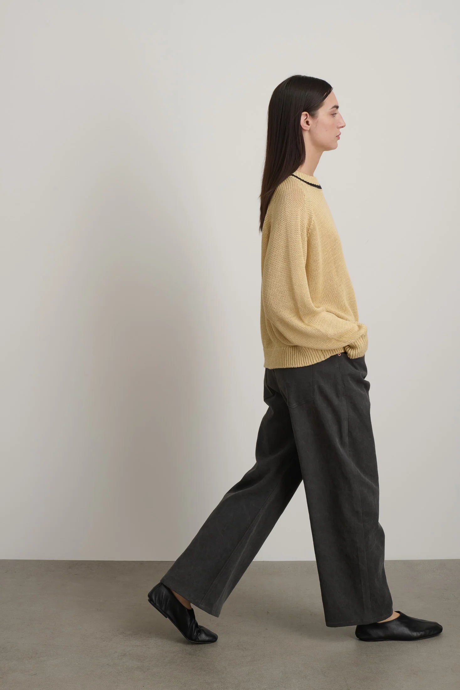 Lind Ringer Crewneck in Wheat/Black