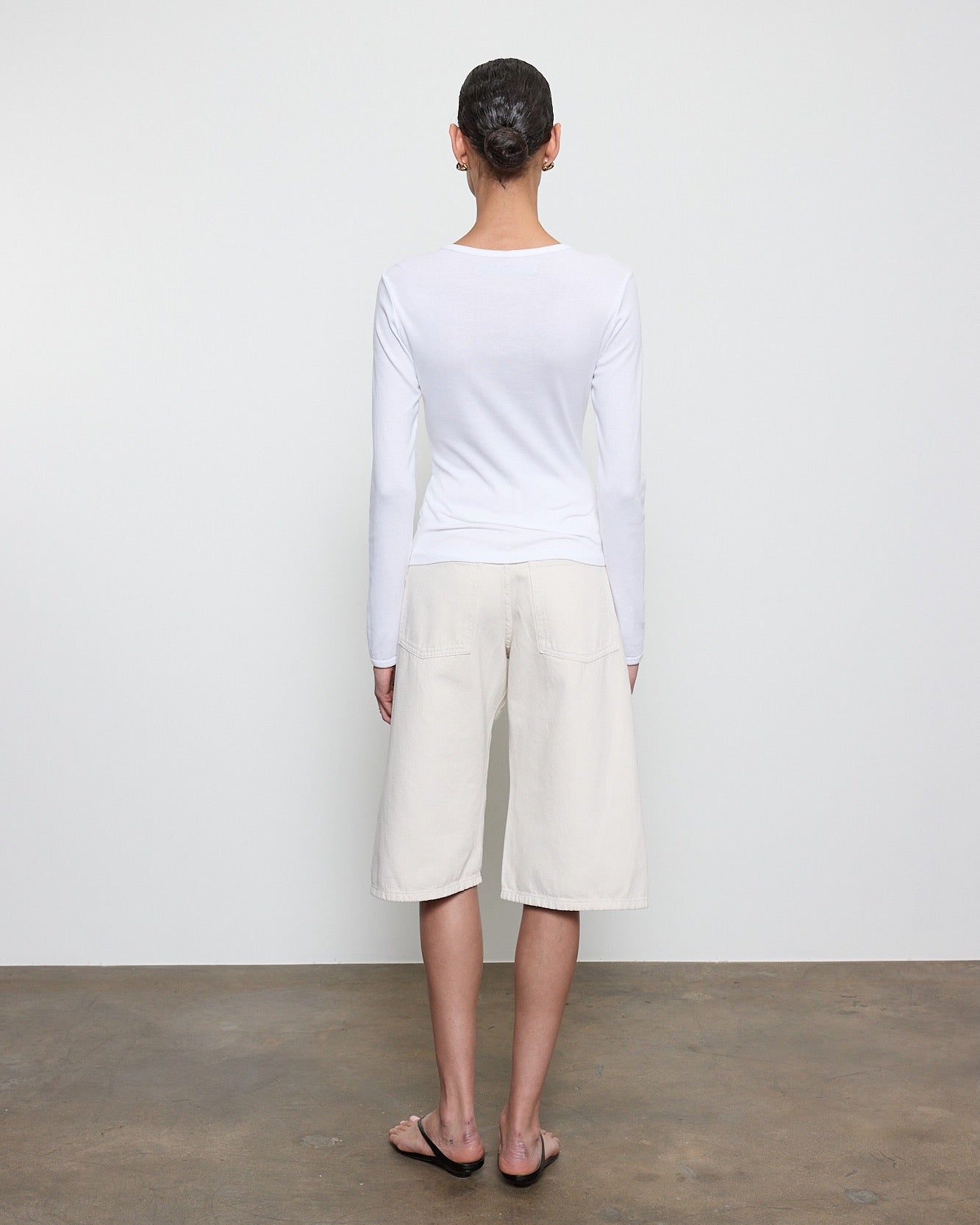 Fine Supima Cotton Long Sleeve Crew in White