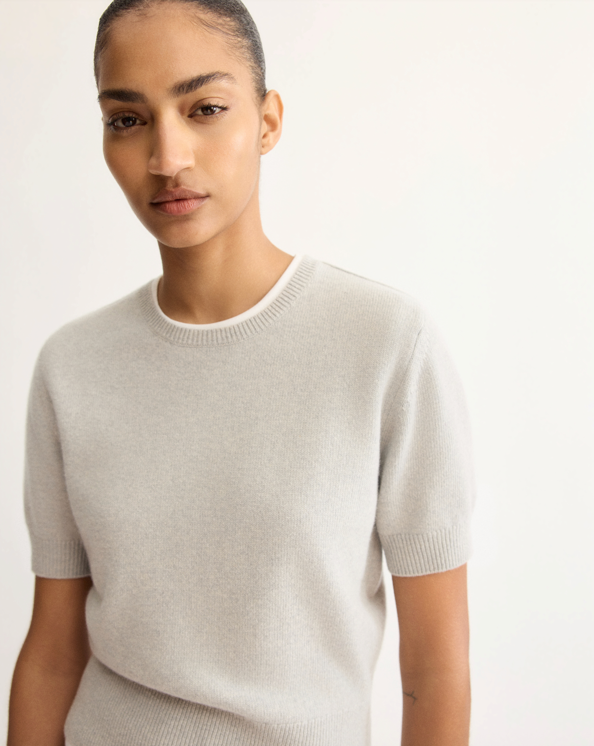 Clarkson Short Sleeve Crew Neck in Grey