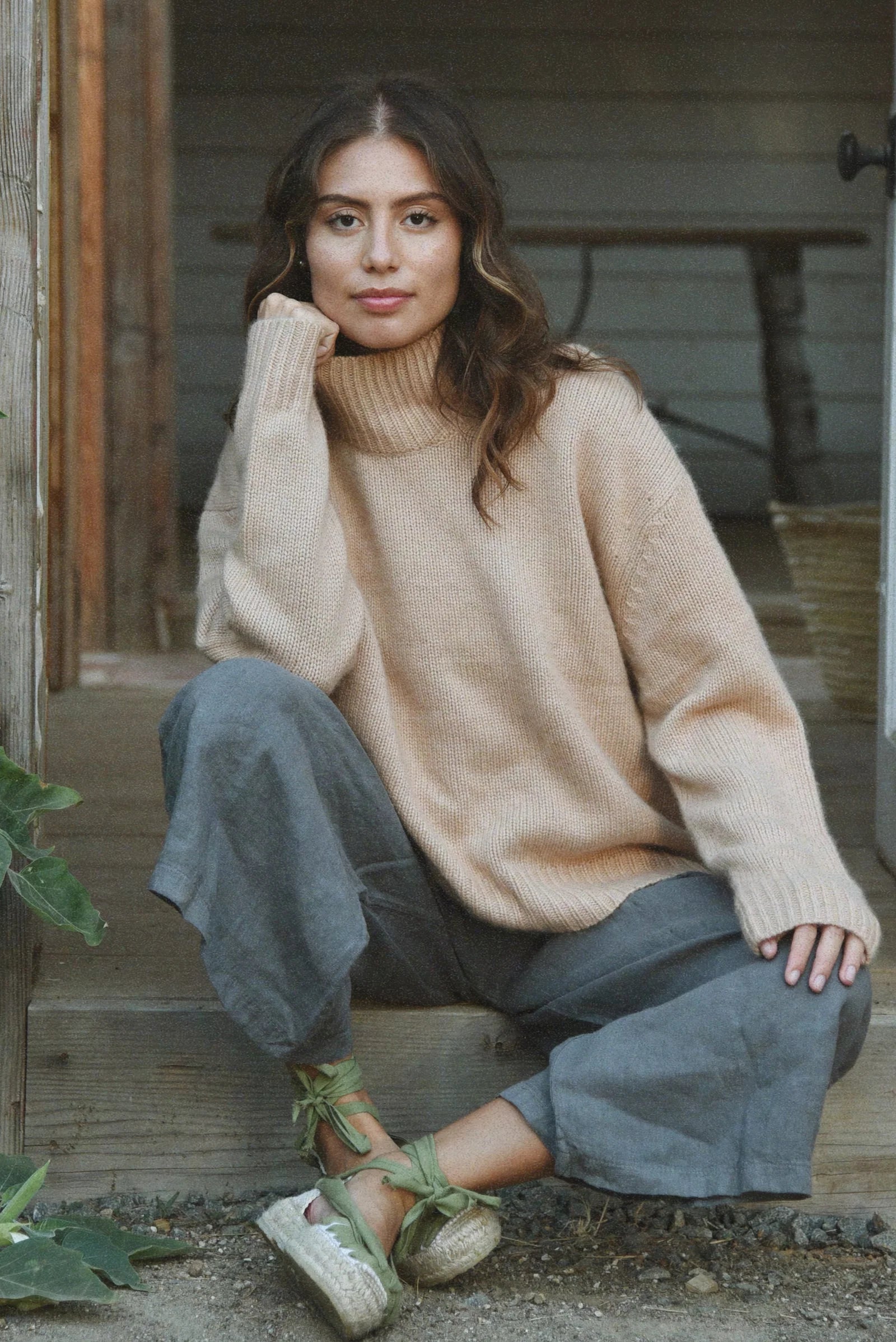 Cashmere Carmel Sweater in Canyon
