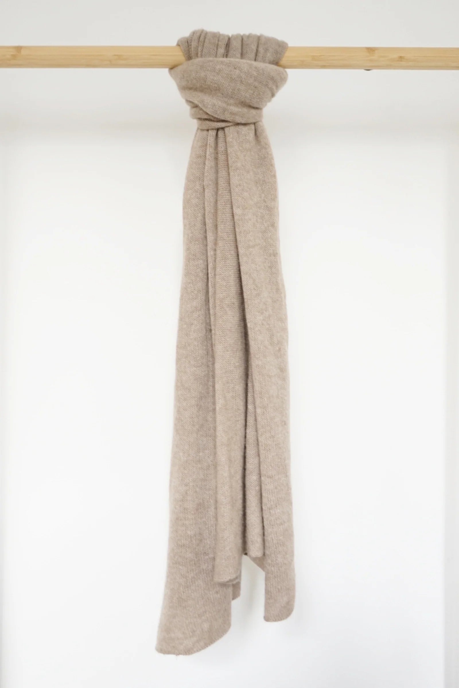 The Mathilda Cashmere Scarf in Rye