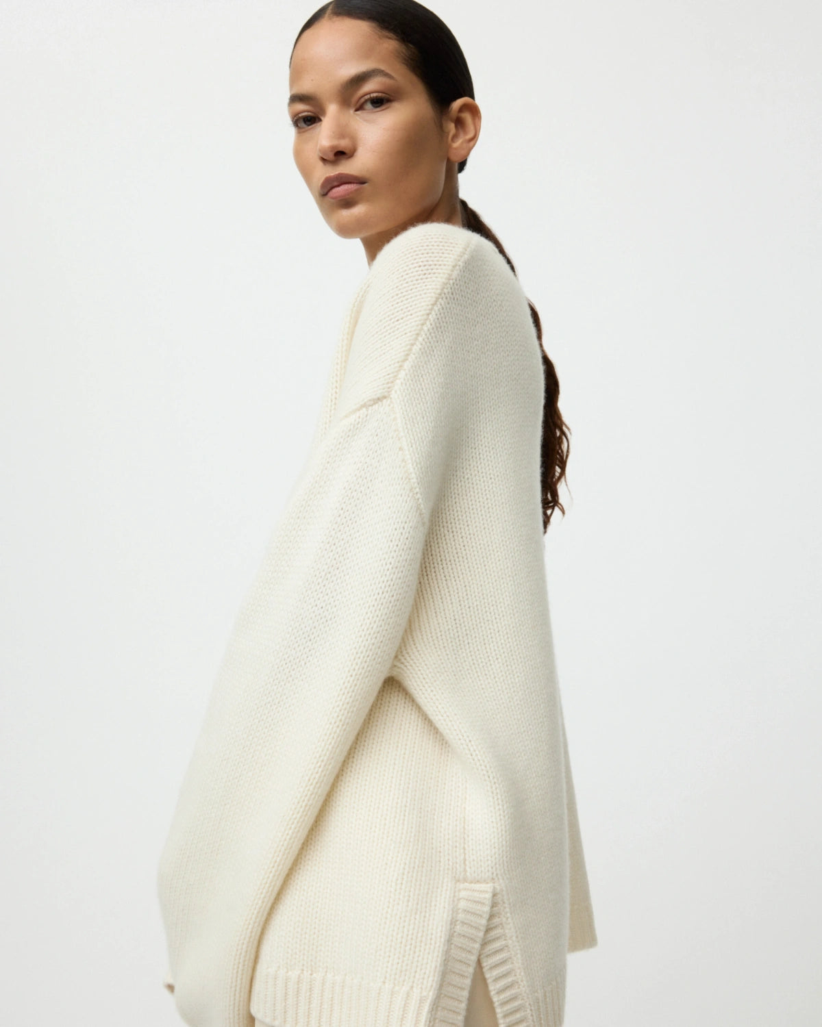 Cashmere Crew in Feather White