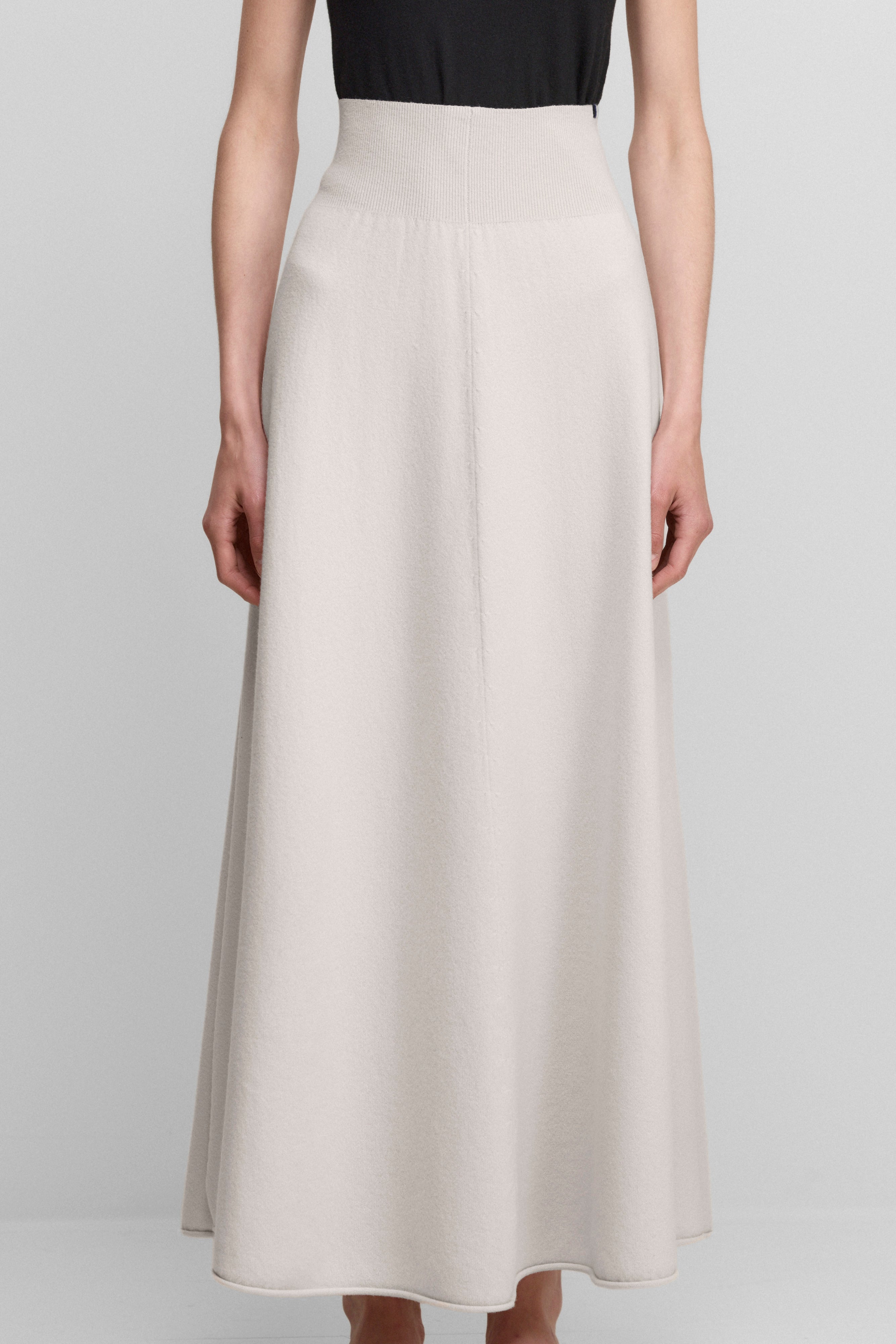 n°498 Grace Short· in Bone