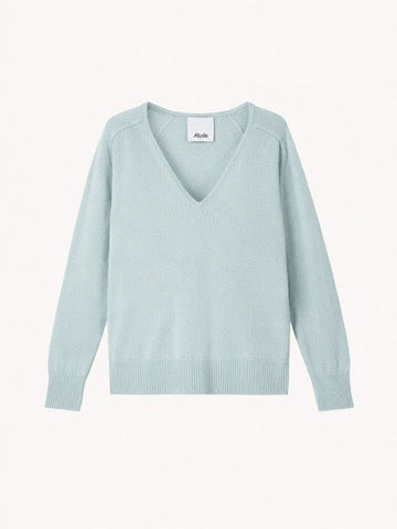 V-Neck Pullover in Iced Sage