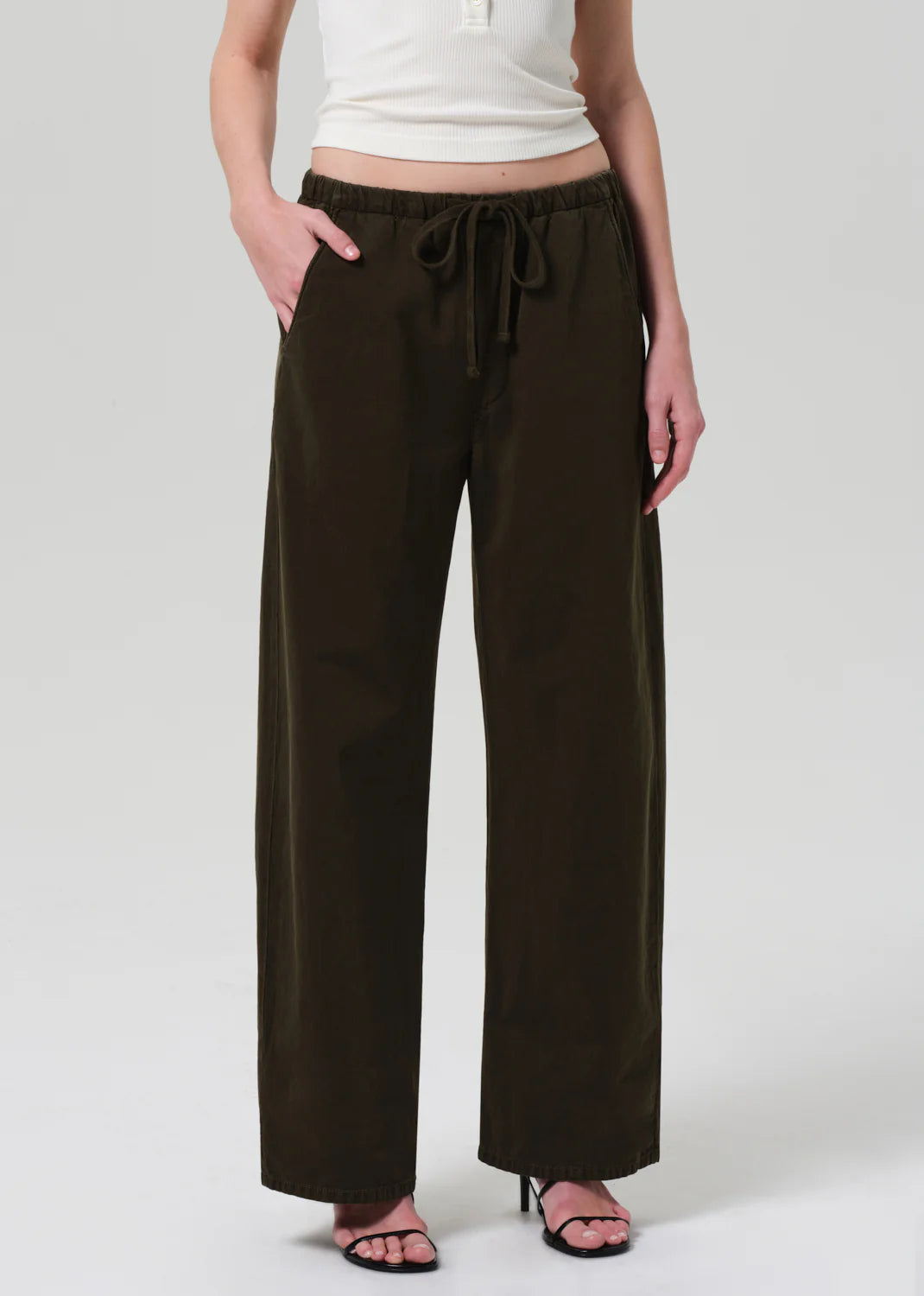 Aurora Pant in Dark Olive
