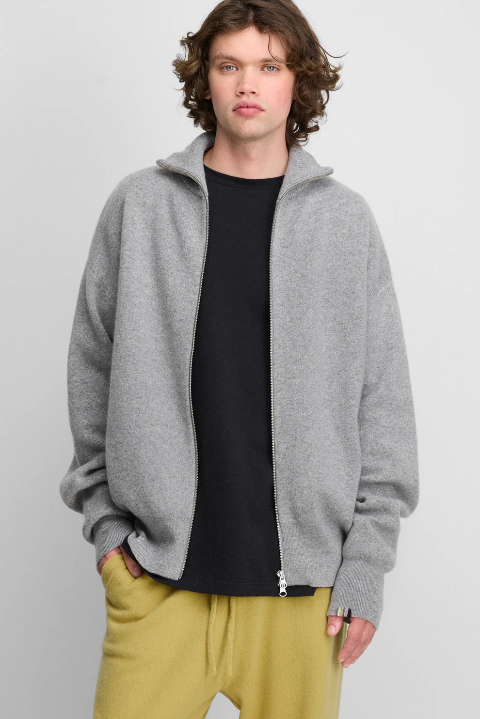 n°319 xtra out ·in Grey
