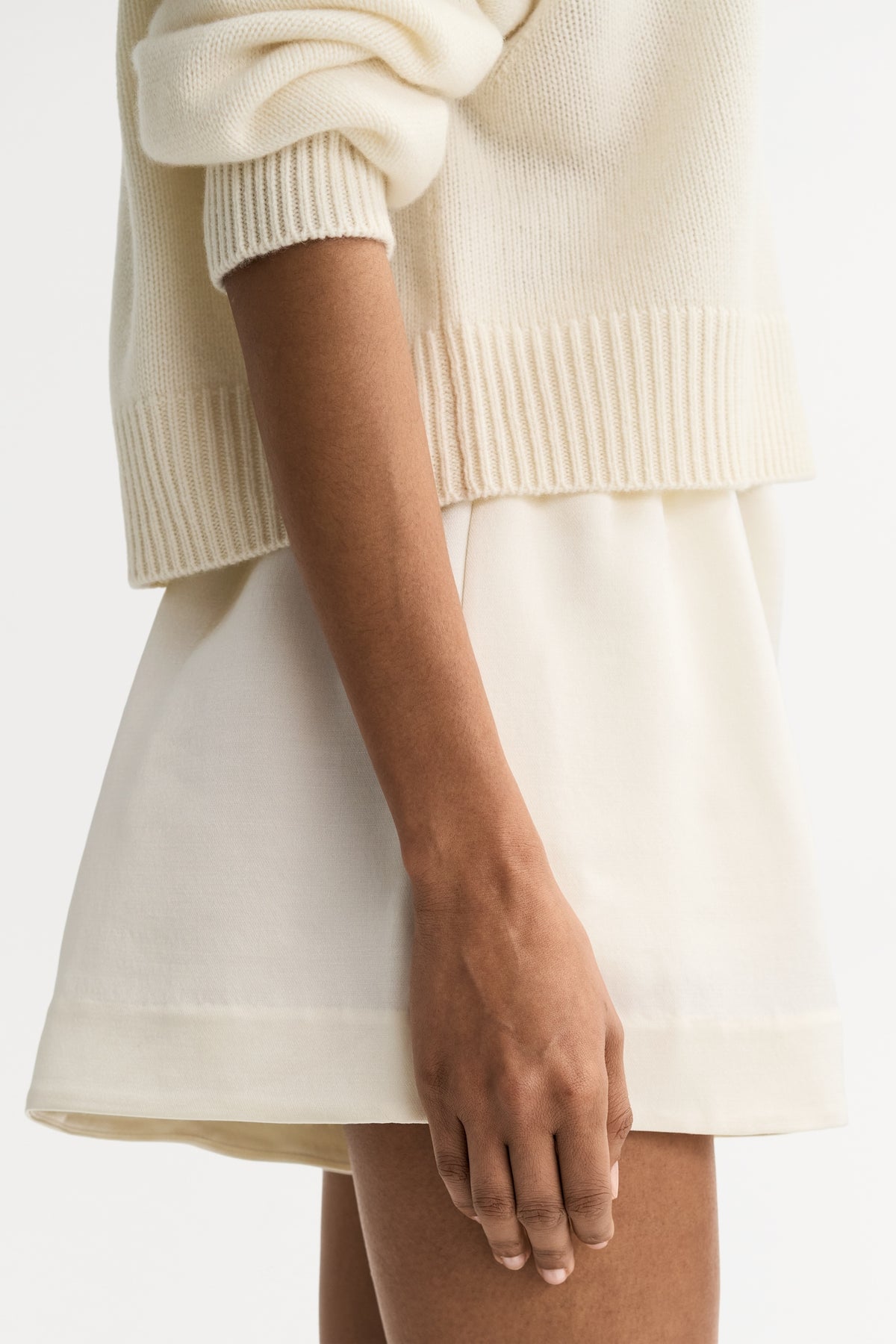 Cashmere Crew in Feather White