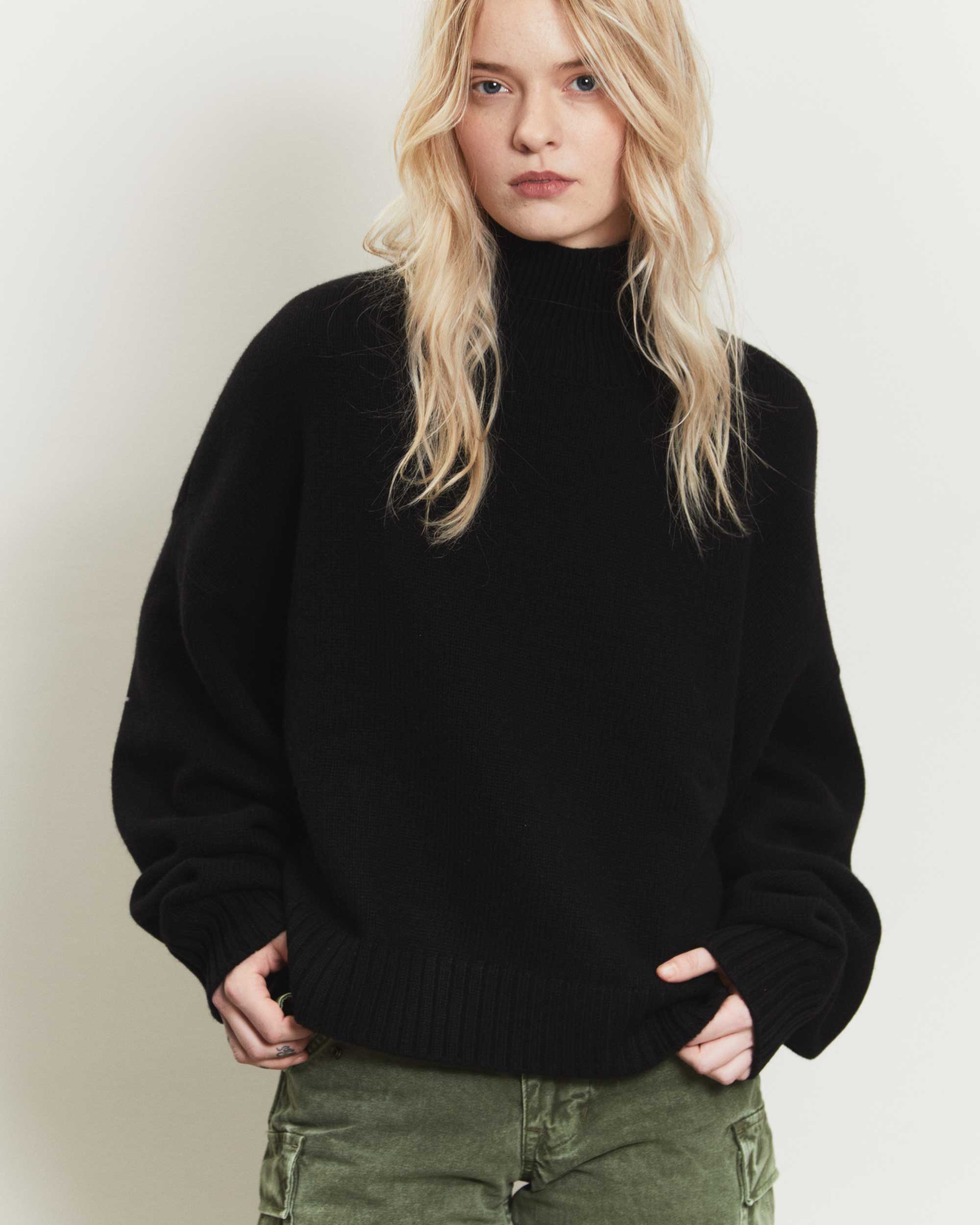 Devon Turtleneck in Black