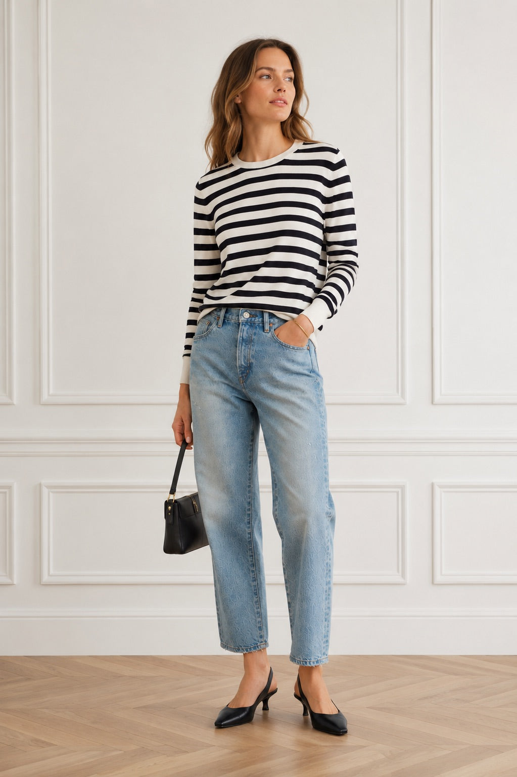 Long Sleeve Striped Crew Neck T-Shirt in Fleur De Sel/ Deep Night