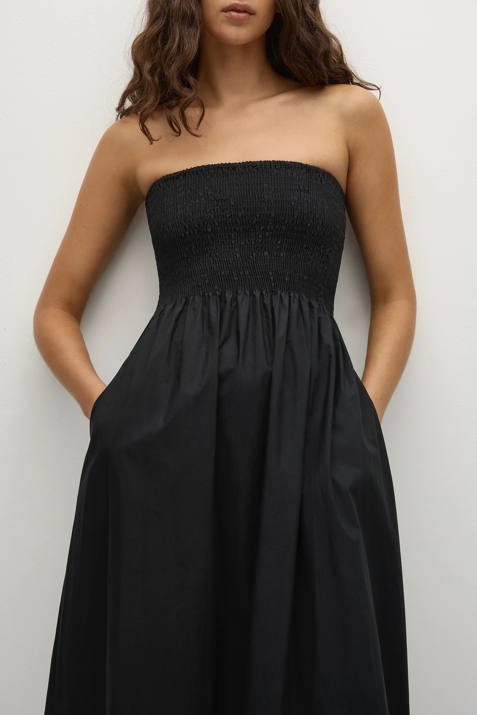 Jamie Midi Dress in Black