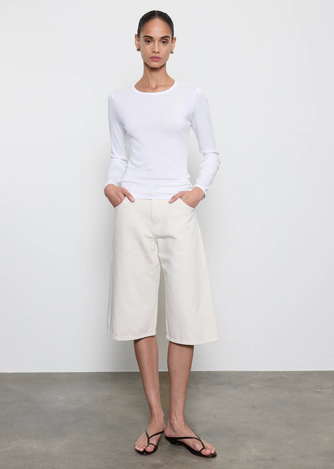 Fine Supima Cotton Long Sleeve Crew in White