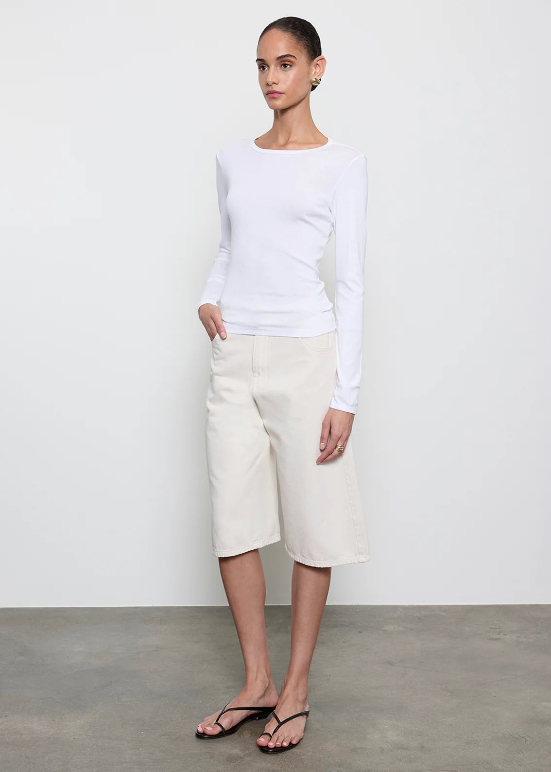 Fine Supima Cotton Long Sleeve Crew in White
