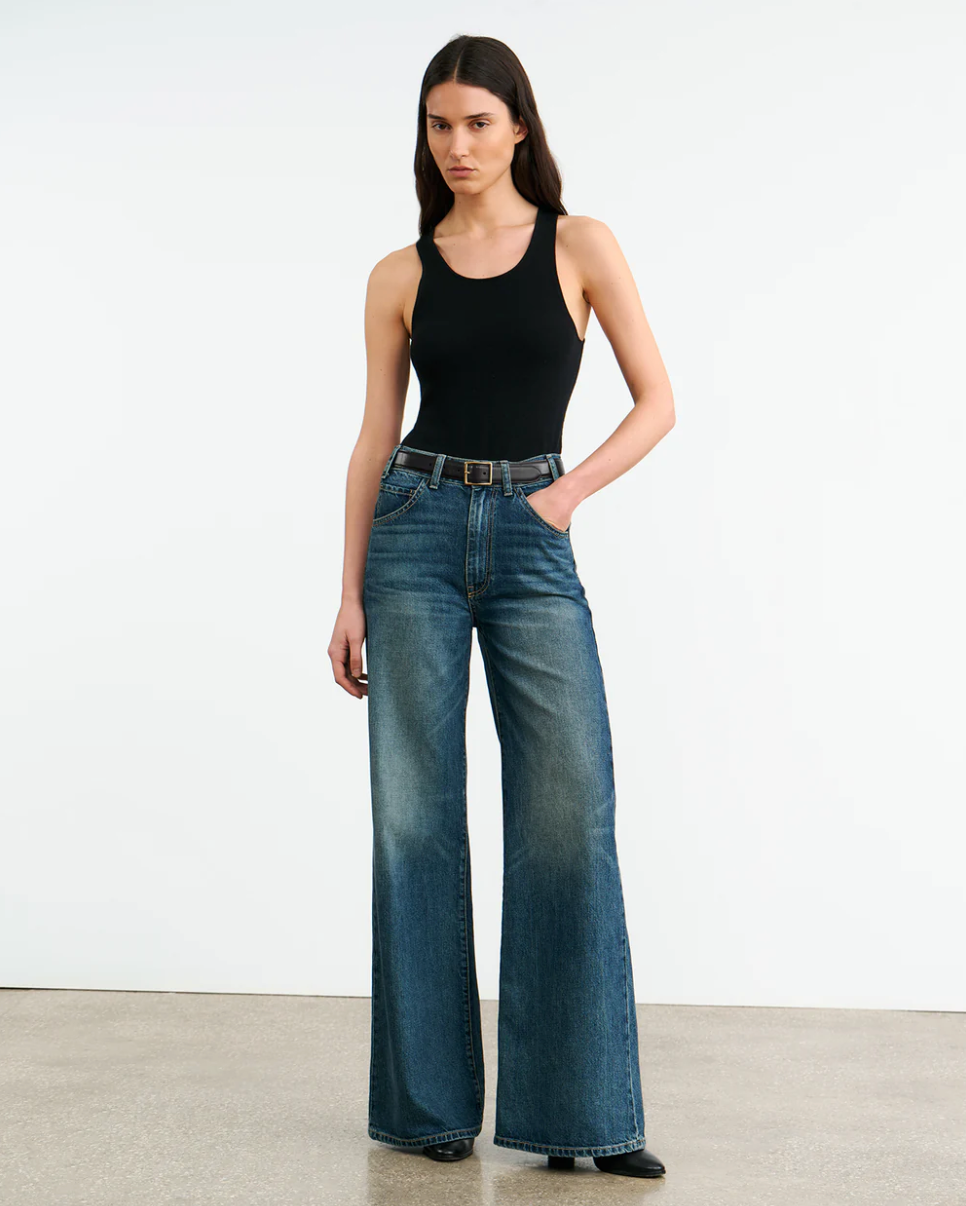 Salome Jean in Simon Wash