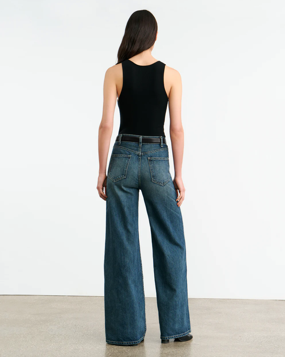 Salome Jean in Simon Wash