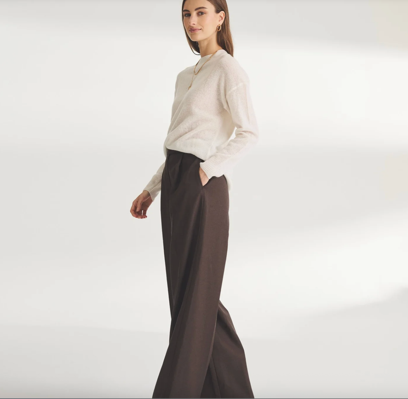 Cloud Cashmere Open Crewneck in White