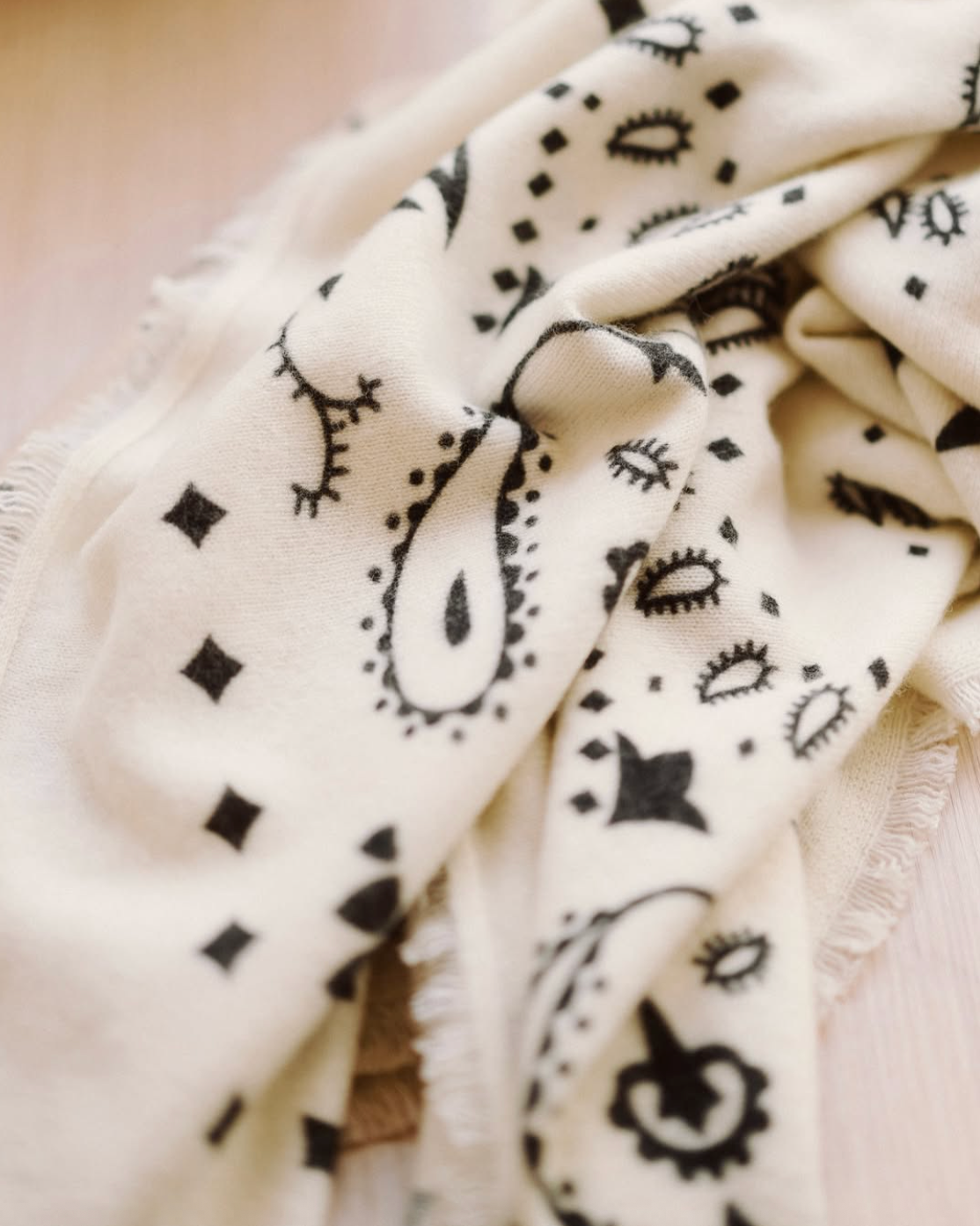 Hachiko Bandana Scarf in White