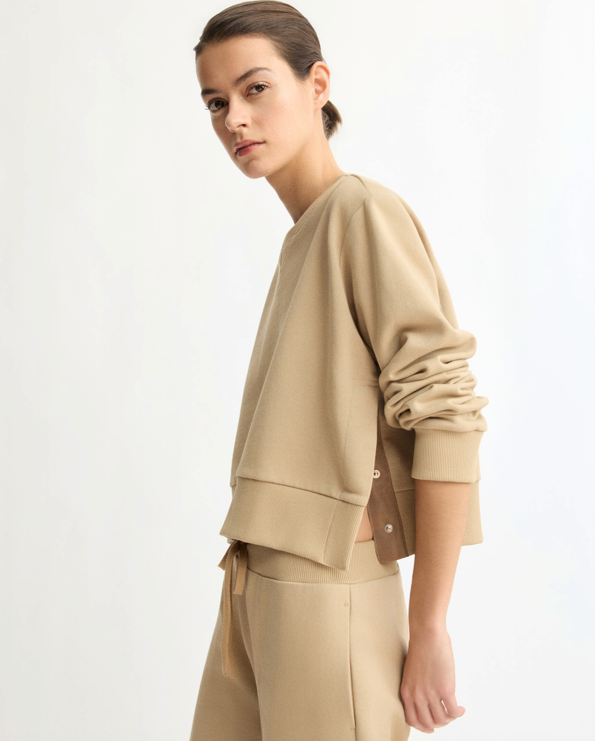 Kent Crew Neck in Khaki