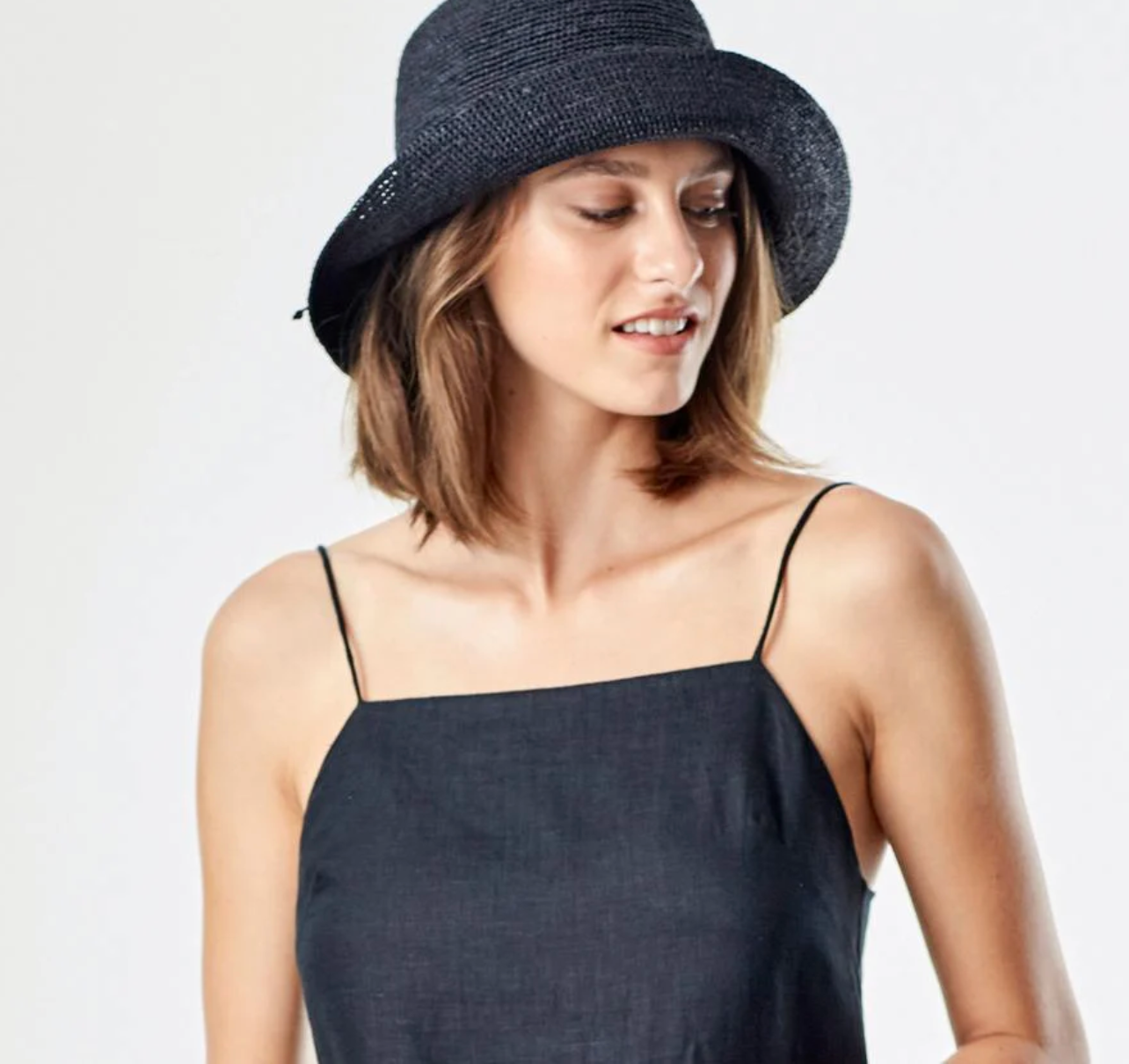 Provence 8 Raffia Hat in Charcoal