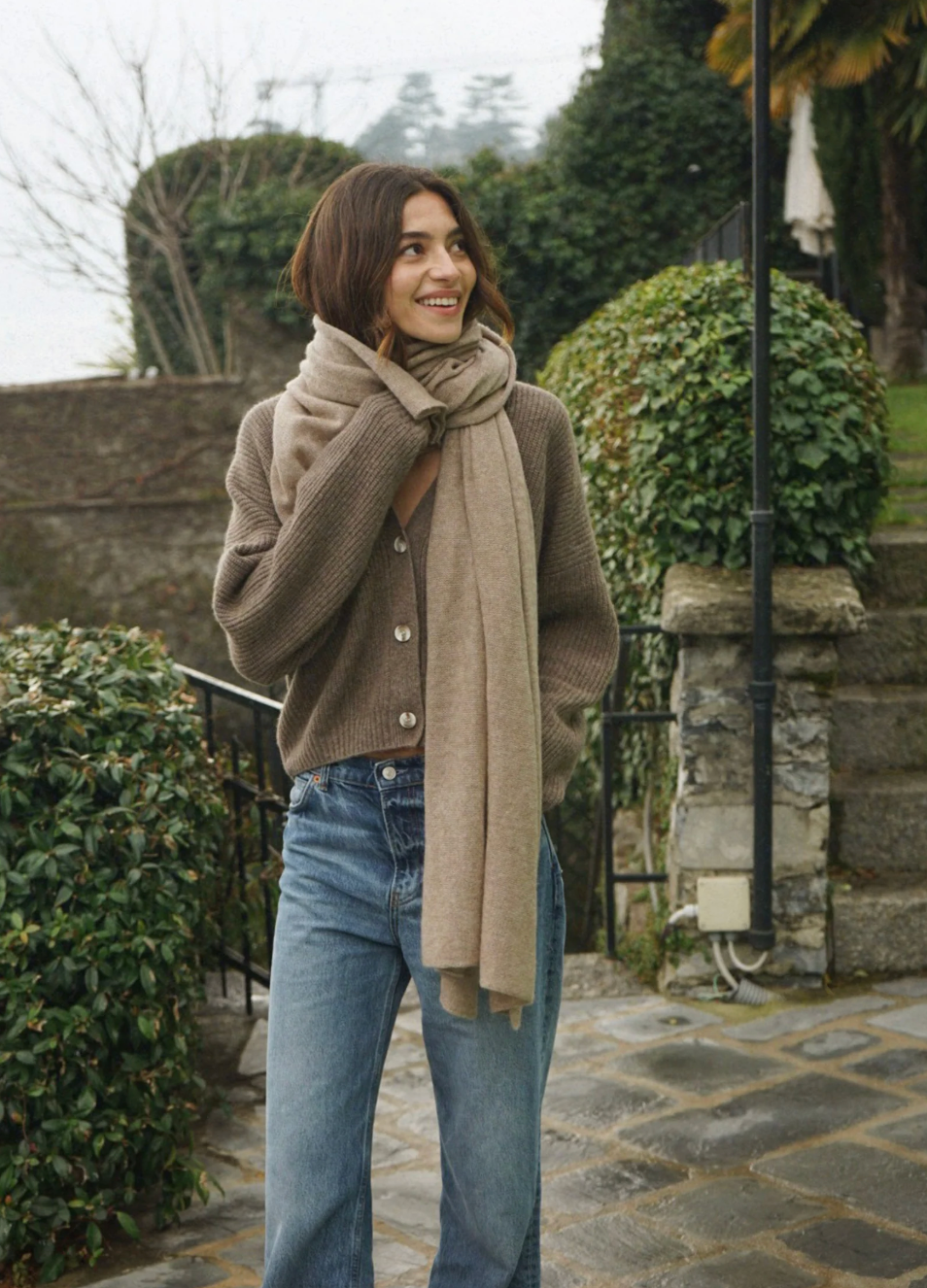 The Mathilda Cashmere Scarf in Rye