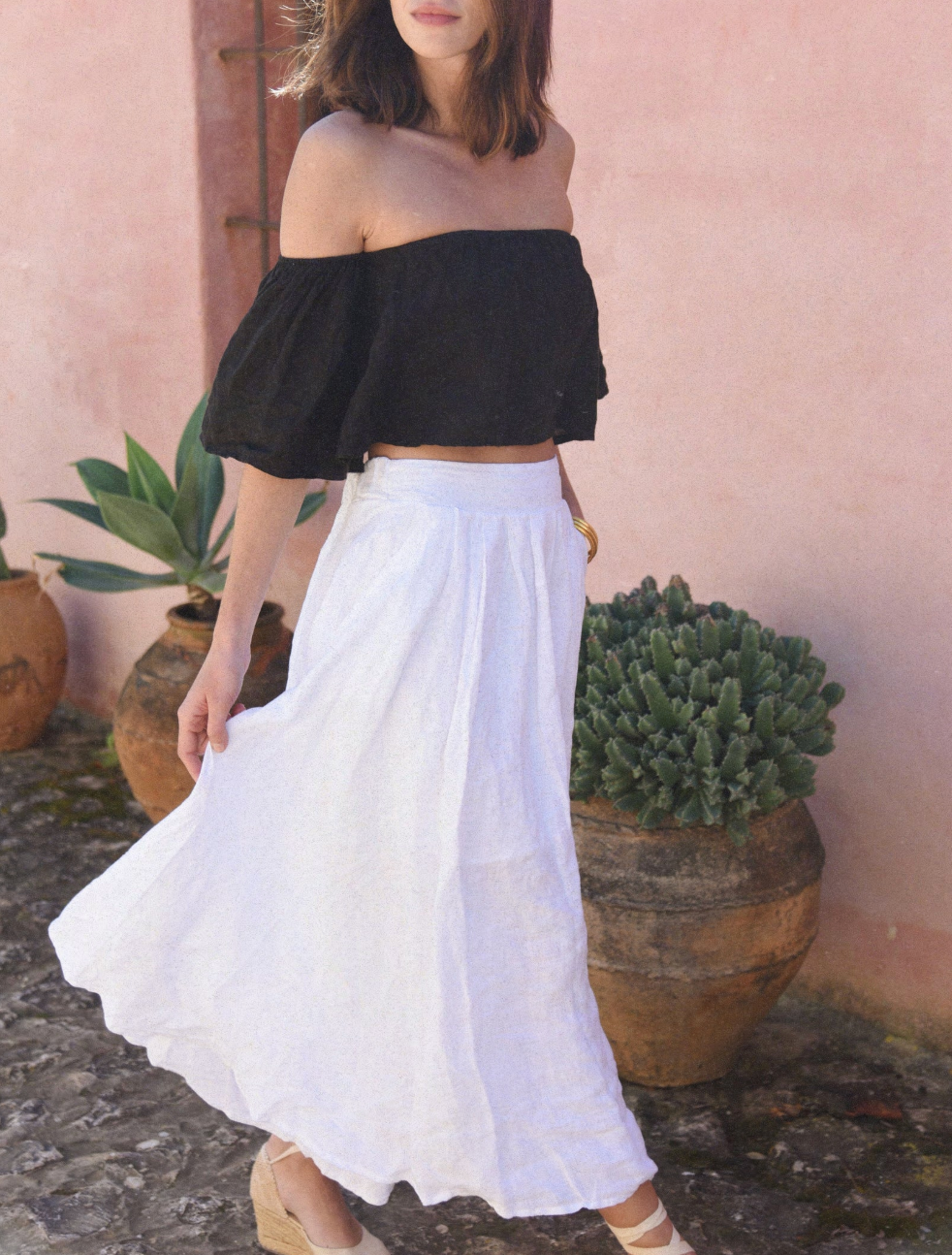 The Alba Skirt in Blanco