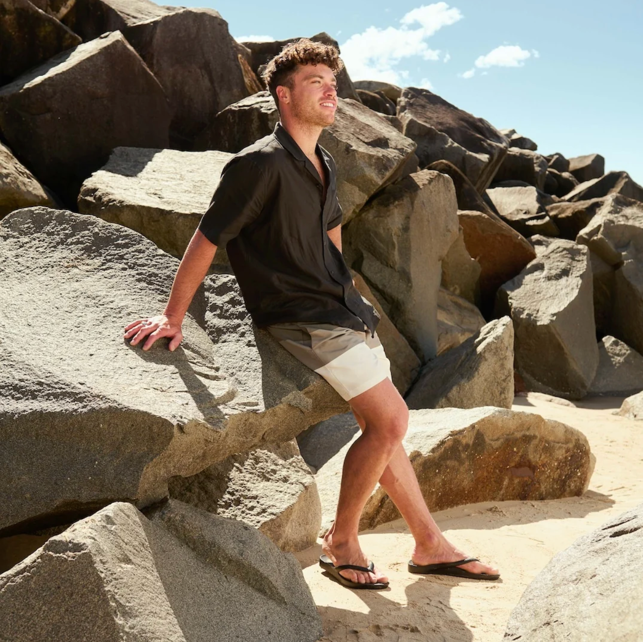 Arch Support Flip Flops in Black