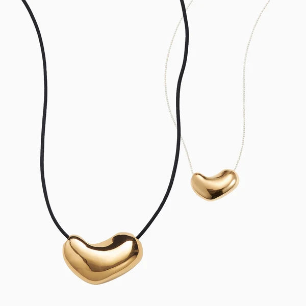Small Sculpted Heart Pendant in Gold Vermeil / Silver chain