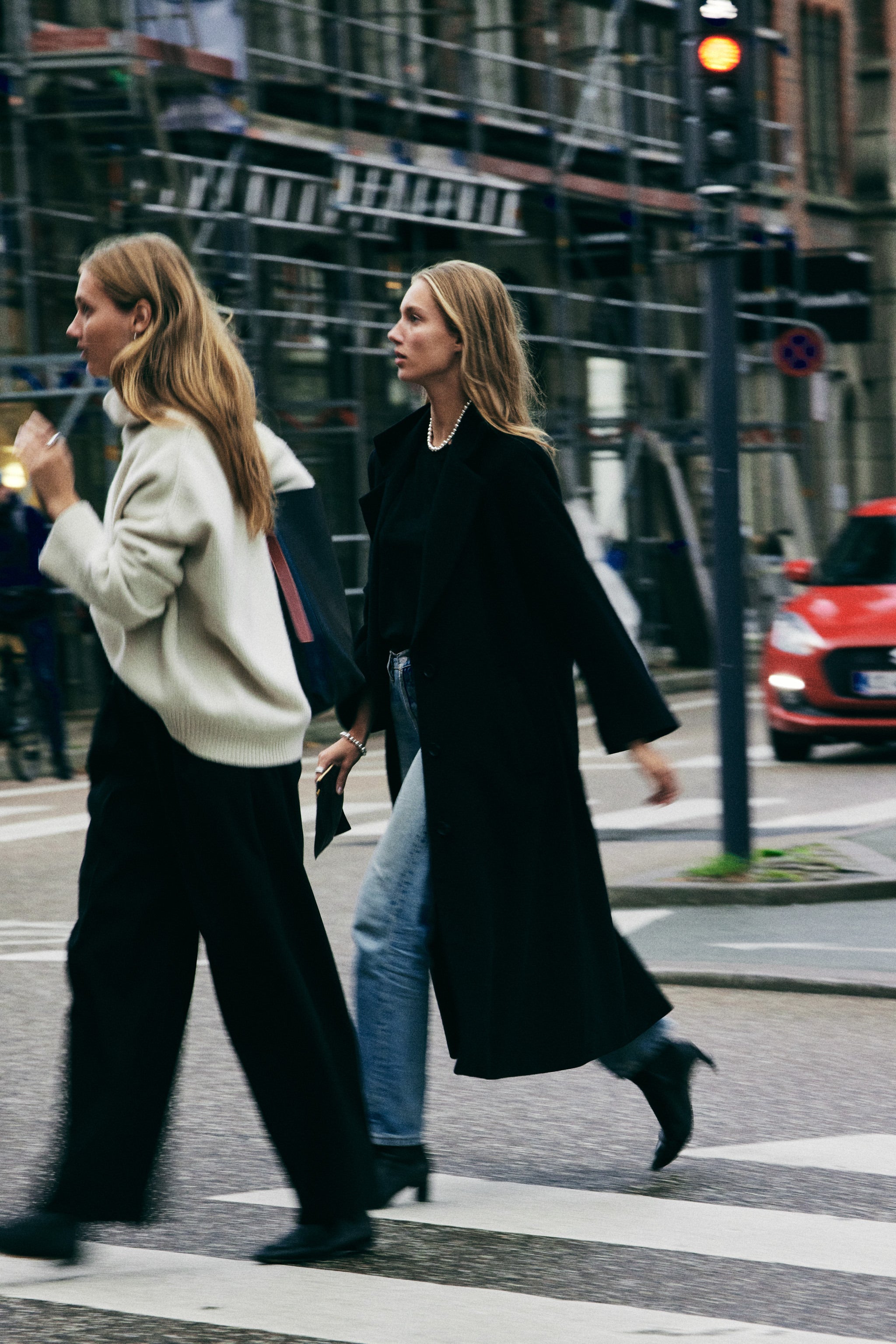 The Elly Necklace in Silver