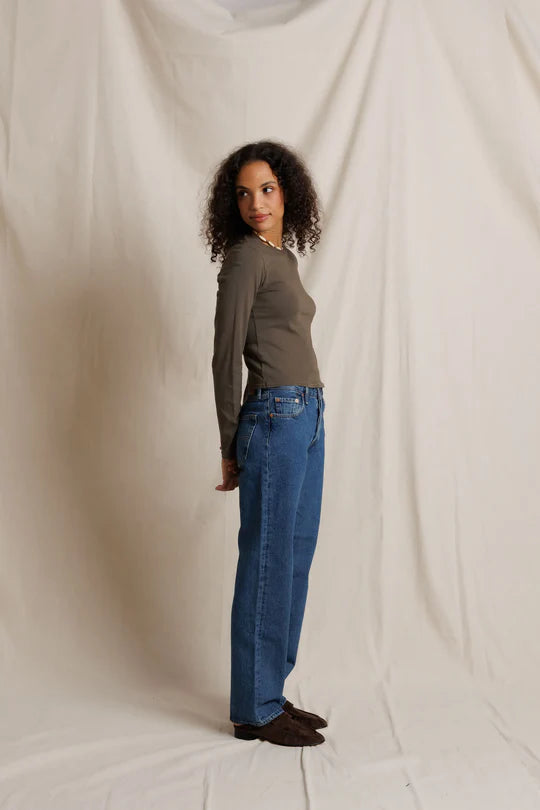 Lisa Cotton Crew Long Sleeve in Dark Olive