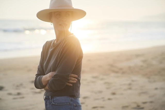 Raegan Long Sleeve T-Shirt in Faded Black